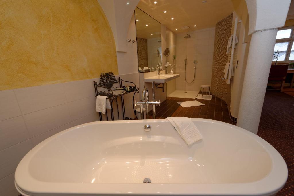 Hotel & Brauereigasthof Drei Kronen Memmelsdorf Extérieur photo