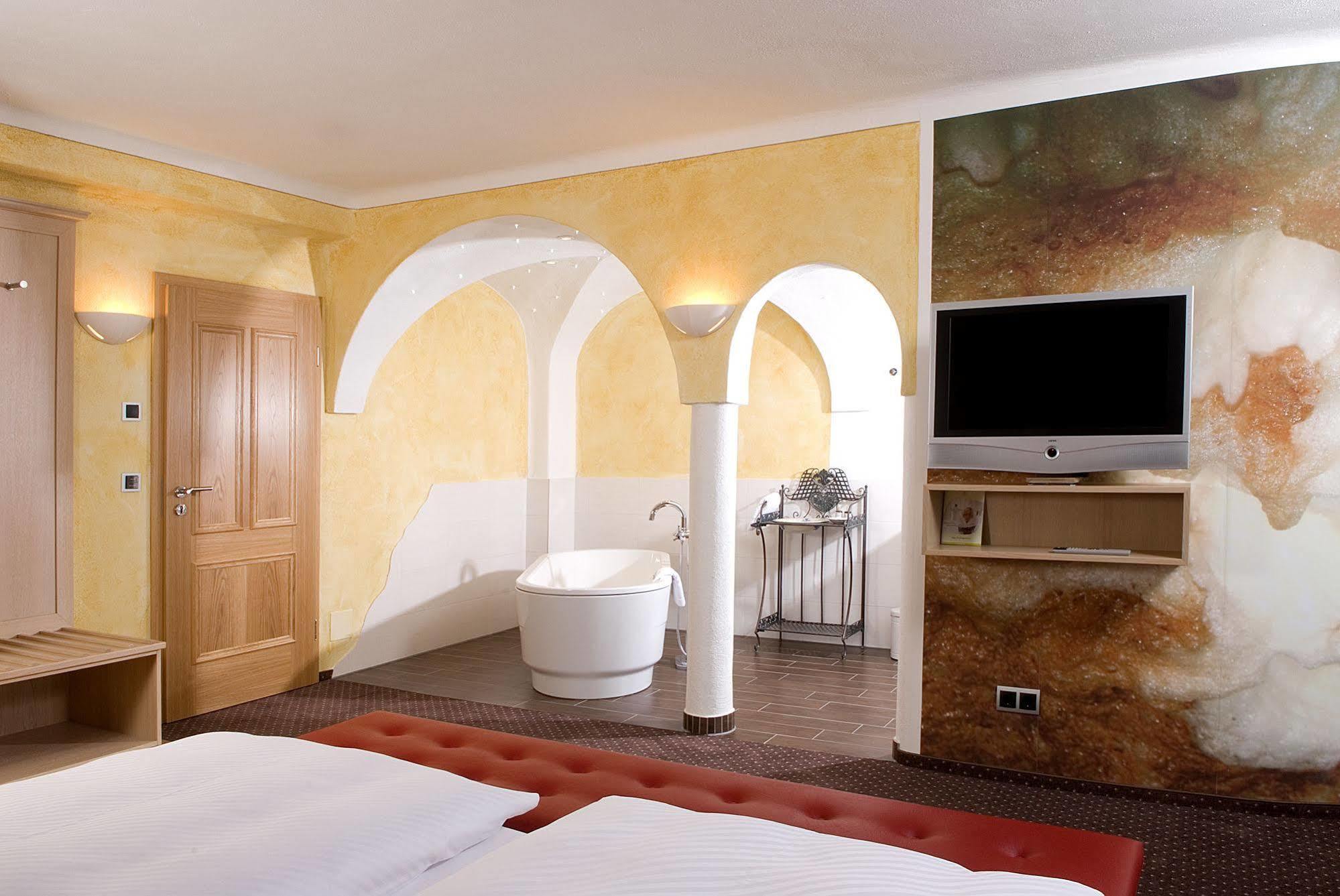 Hotel & Brauereigasthof Drei Kronen Memmelsdorf Extérieur photo