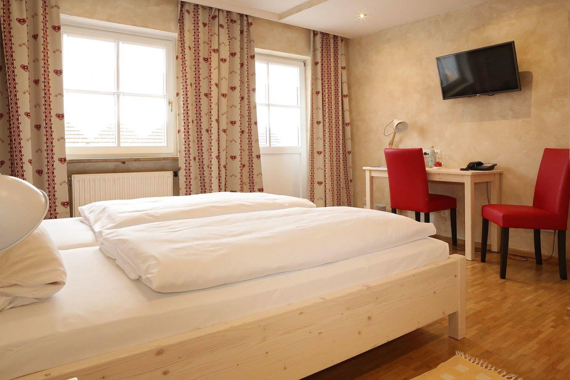 Hotel & Brauereigasthof Drei Kronen Memmelsdorf Extérieur photo